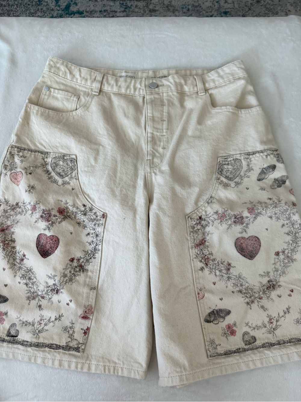 Pilcro Classic Bermuda Love Long Shorts from Anthropologie ivory denim 31 D79